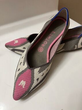 Rothy's Pointed Knit Flats in Pink, Gray & Cream with Blue Trim
